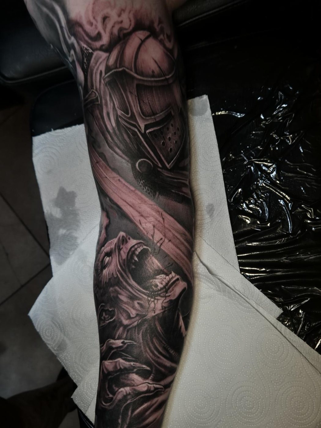 Knight helmet sleeve