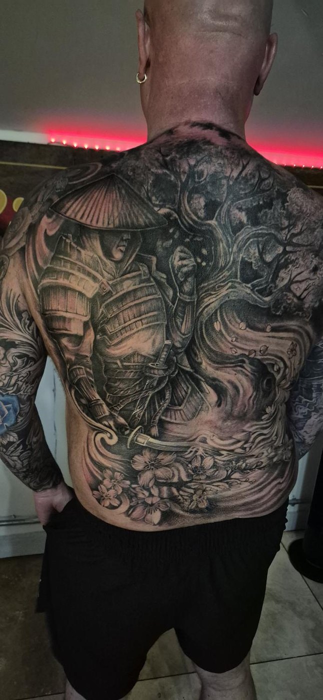 Samurai back piece
