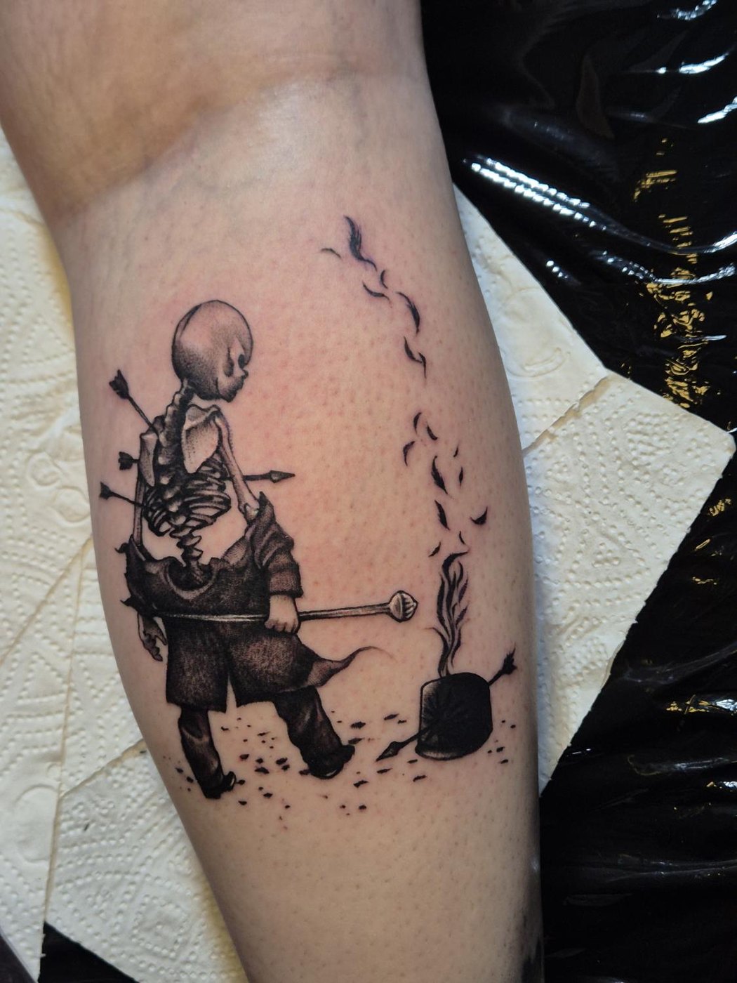 Skeleton with arrows